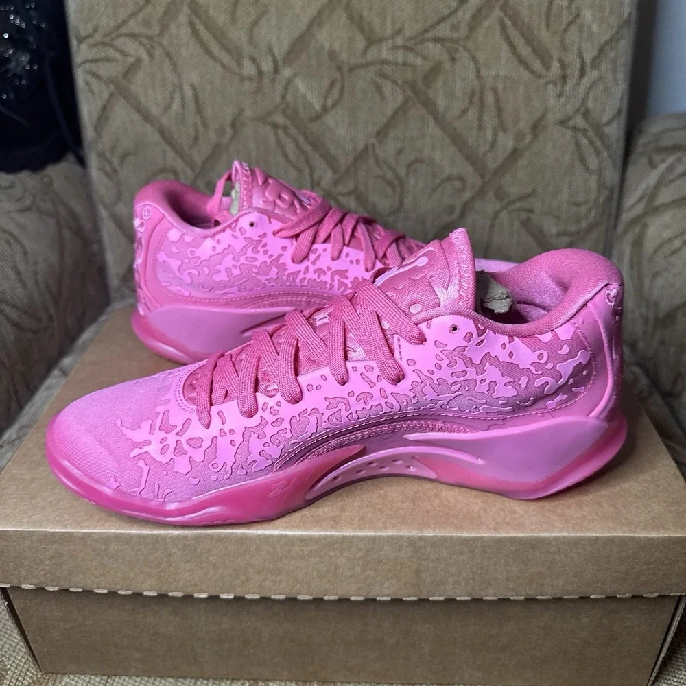 Jordan Zion 3 Men's Shoes Size 7.5 Pink‎ Lotus Very Nice